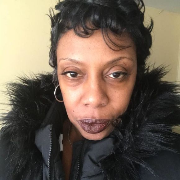 Meet your Posher, Evette - Picture 1 of 1